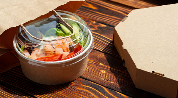 Brindarle las últimas noticias empresariales e industriales.