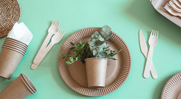 Brindarle las últimas noticias empresariales e industriales.