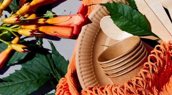 Brindarle las últimas noticias empresariales e industriales.